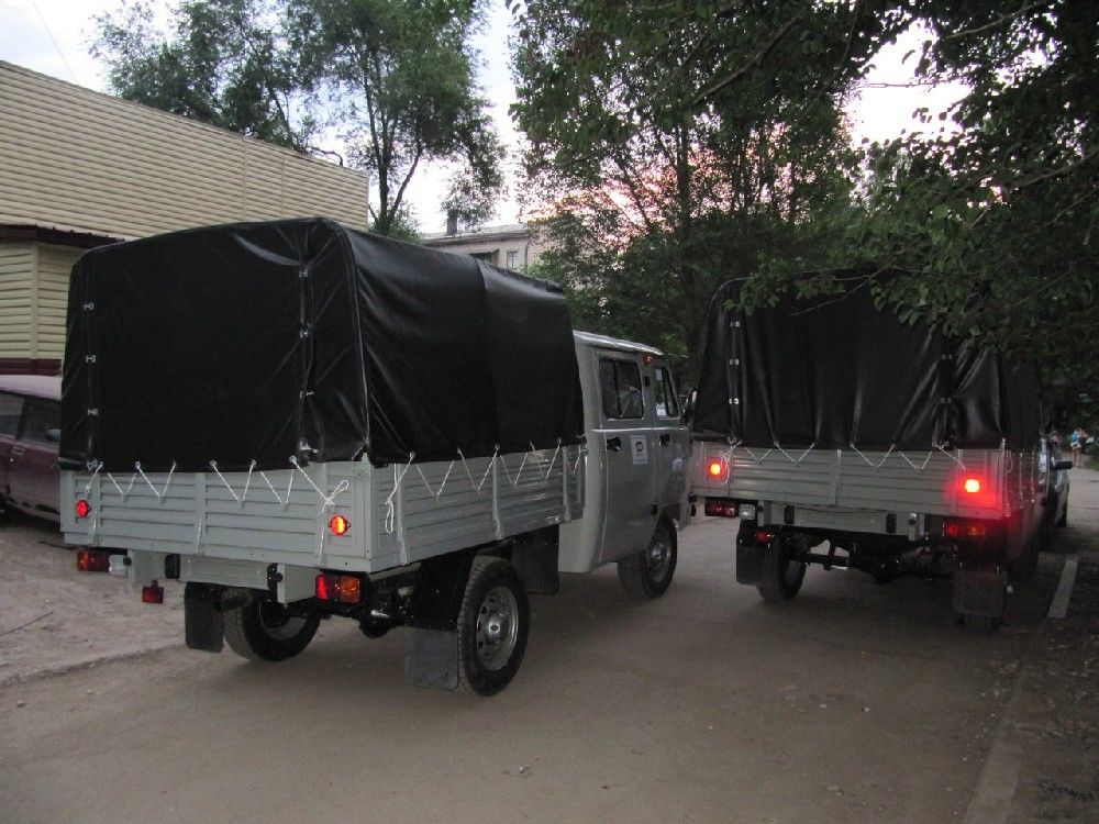 Автомобиль УАЗ 390945 "фермер" грузовой с тентом 4