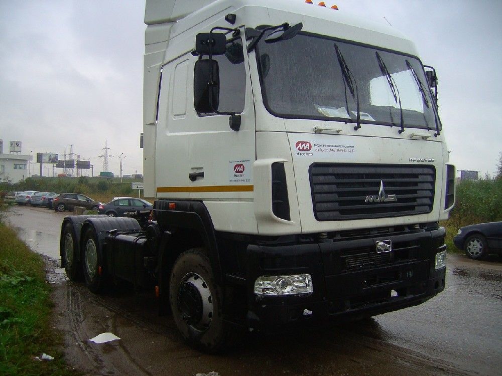 Седельный тягач МАЗ 6430В9 модификации 1420-020