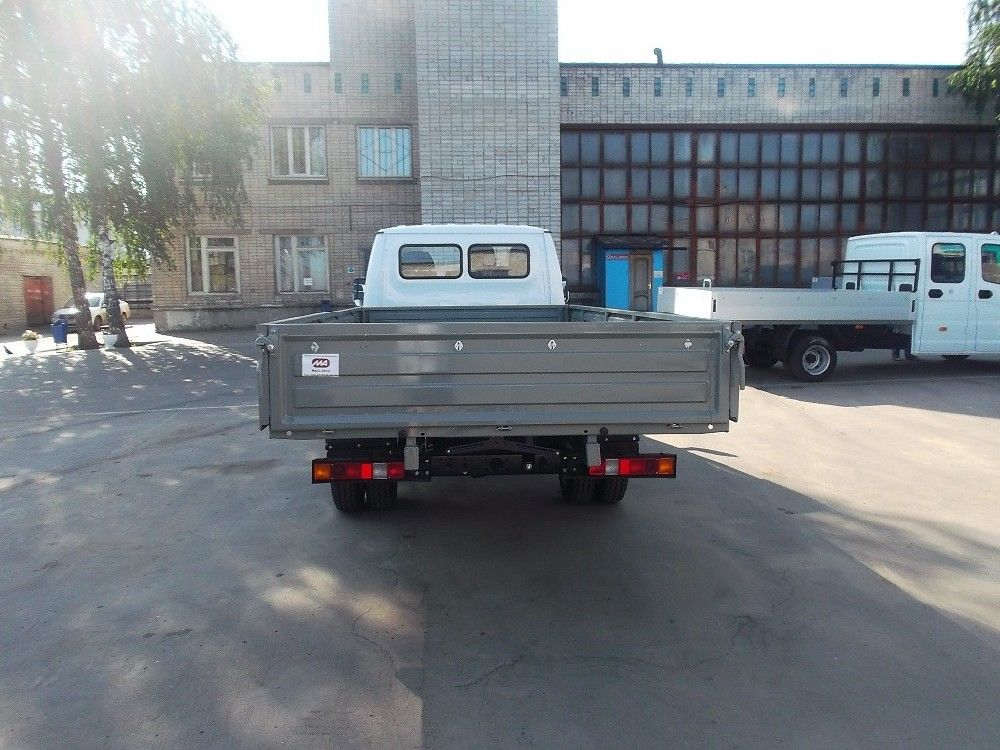 Автомобиль Бортовой ГАЗ 330202 4