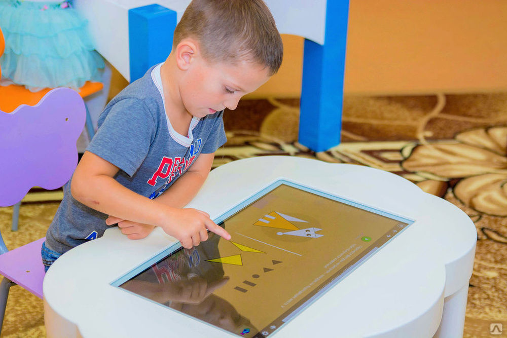 Детский интерактивный стол "KIDS Table 22" Диагональ экрана 21.5 дюйма, сенсорный экран мультитач 20 касаний, зелёный