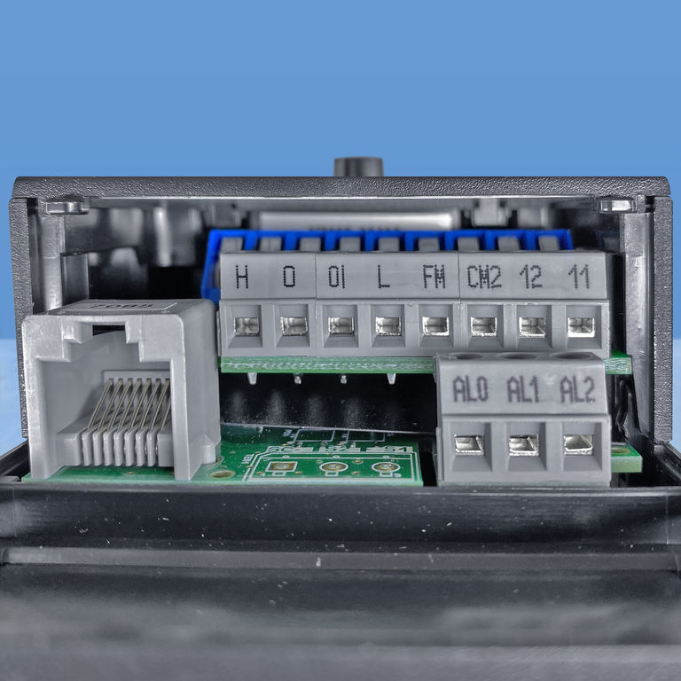 Частотный преобразователь Hyundai N700E 004SF (0.4 кВт, 220 В) 4