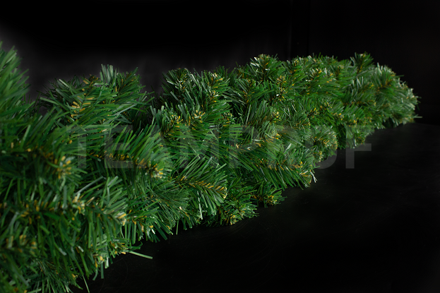 Гирлянда хвойная Алтайская зелёная, диаметр 28 см, длина 270 см, количество веток 300 шт