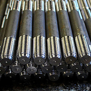 Шпильки, резьбовые штанги D= 2,5-160 мм, L= 16-2000 мм, Форма: шпилька-шуруп… Материал: сталь... 