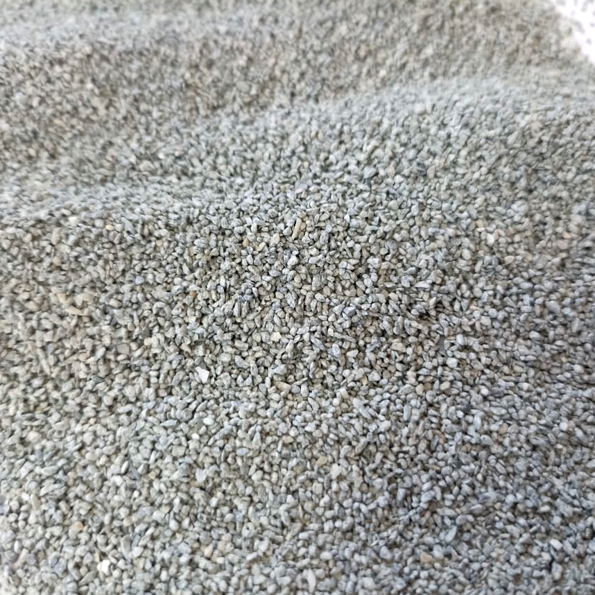 Песок диабазовый Д-6 (фракция 0,6-1,25 мм), сухой. Мешок 25 кг