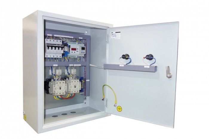 Шкаф автоматического ввода резерва АВР-40А-03-01 на базе контакторов Legrand 20 кВт