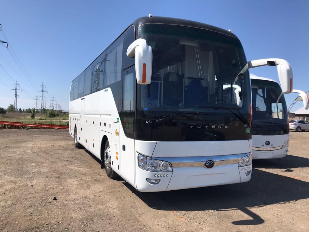 Автобус туристический YUTONG ZK6122H9 дизель пассажировместимость 51+1+1/53+1+1 новый 1